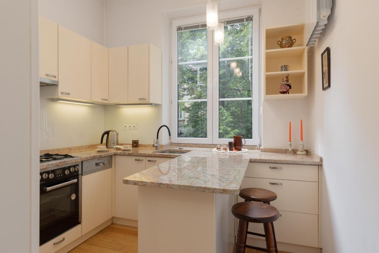 Warsaw New Town Square Apartment For 5 Guests By Noclegi Renters Kültér fotó