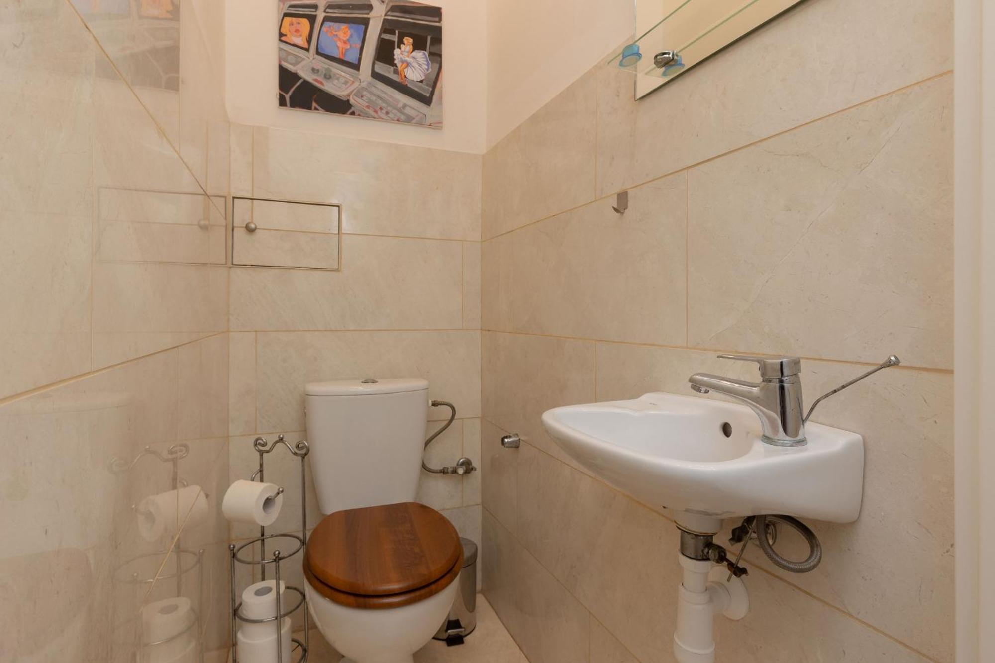 Warsaw New Town Square Apartment For 5 Guests By Noclegi Renters Kültér fotó